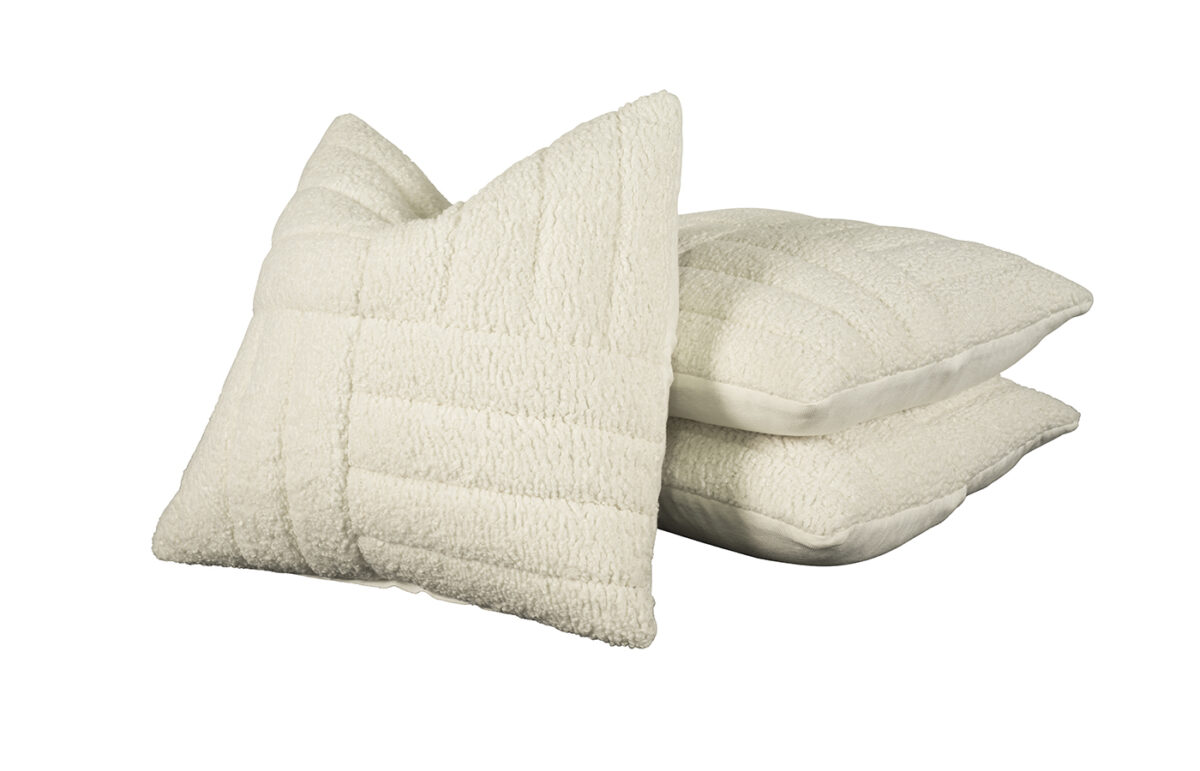 RC115 Pillow - Sheep Cotton / Traveler White
