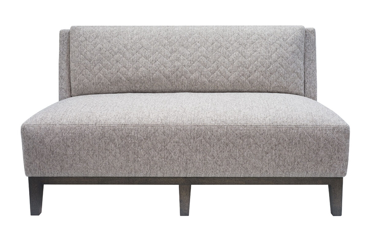 Dani Settee  <span style="color: #ff0000;">New!</span>